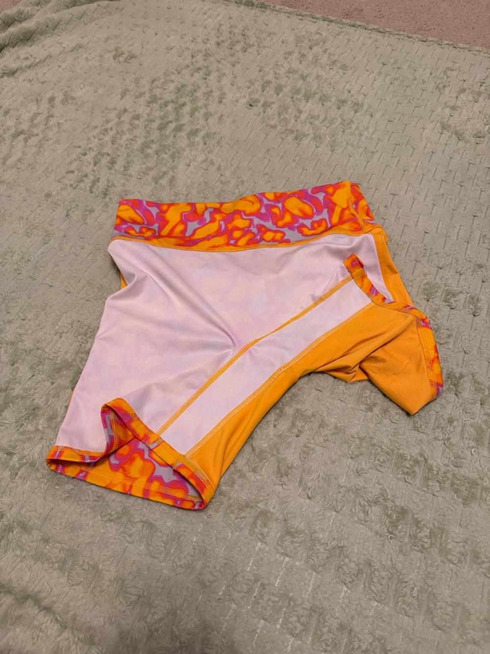 Fabletics medium High-Waisted Shorts in Orange and Pink Abstract Print - Picture 10 of 10